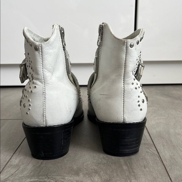 VINTAGE7 White Leather Silver Studded Cowboy Ankle Boots, Size 8 - Picture 7 of 12